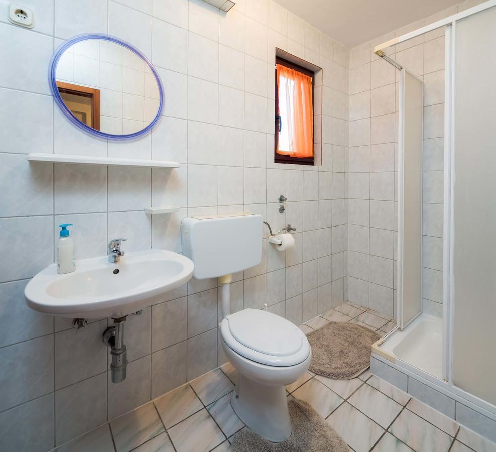 Apartments Loncar Seget Vranjica Extérieur photo